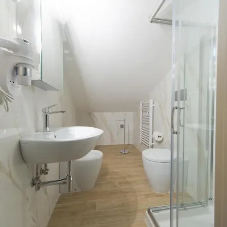 Gasthuis Slow Chic Beb Policlinico