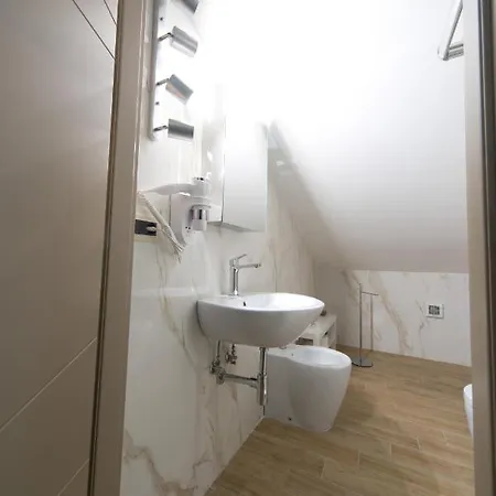 Gasthuis Slow Chic Beb Policlinico Messina