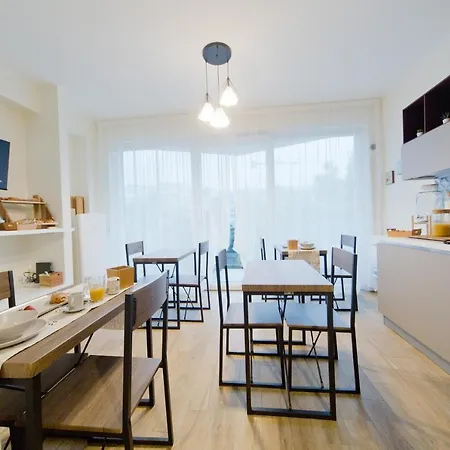 Gasthuis Slow Chic Beb Policlinico